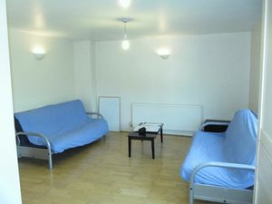 Lounge- click for photo gallery